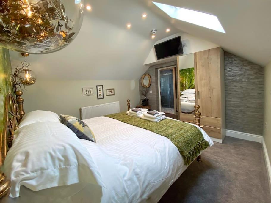 Villa Luxury Tree-house With Optional Espa *