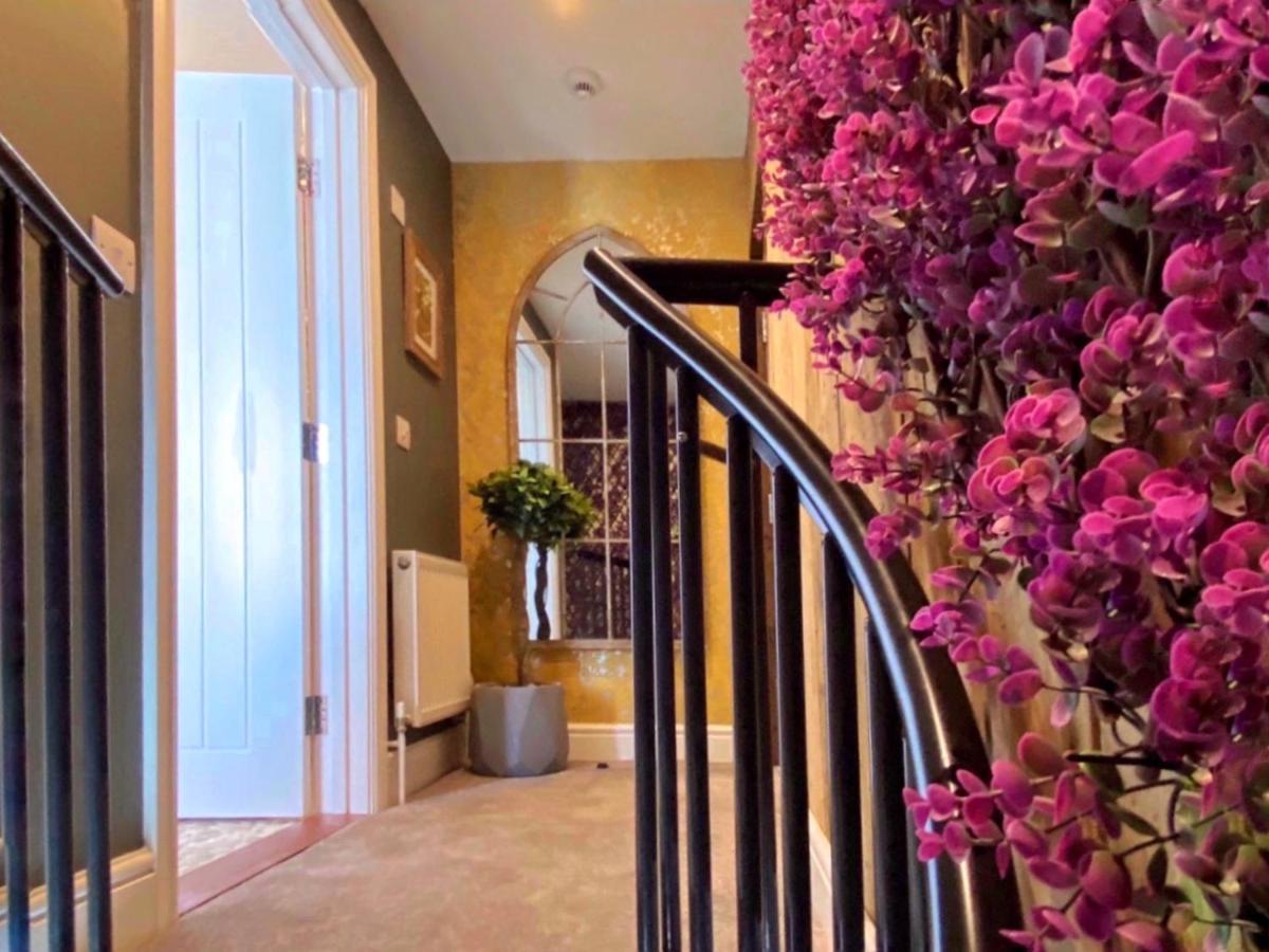 Villa Luxury Tree-house With Optional Espa Canterbury